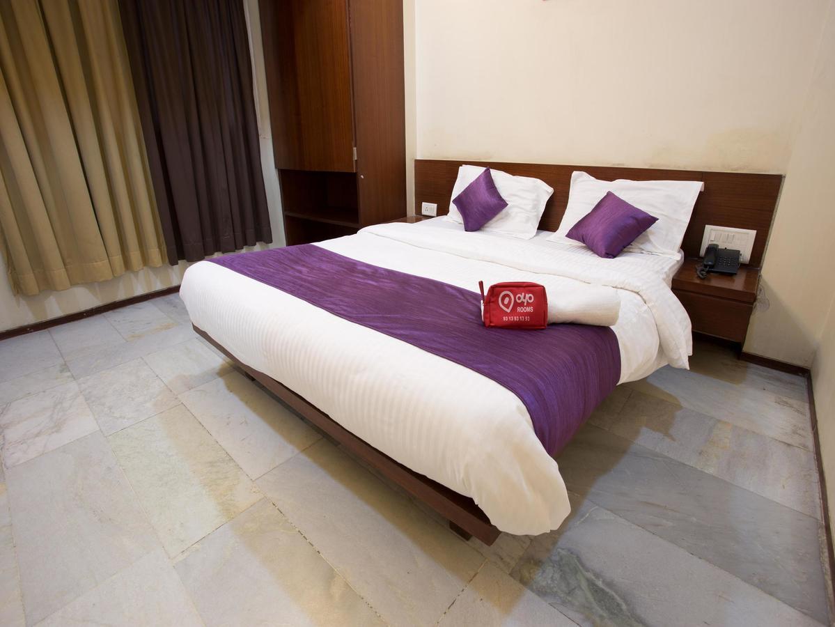 Oyo 13771 Executive Residency Hotel Pune Bagian luar foto