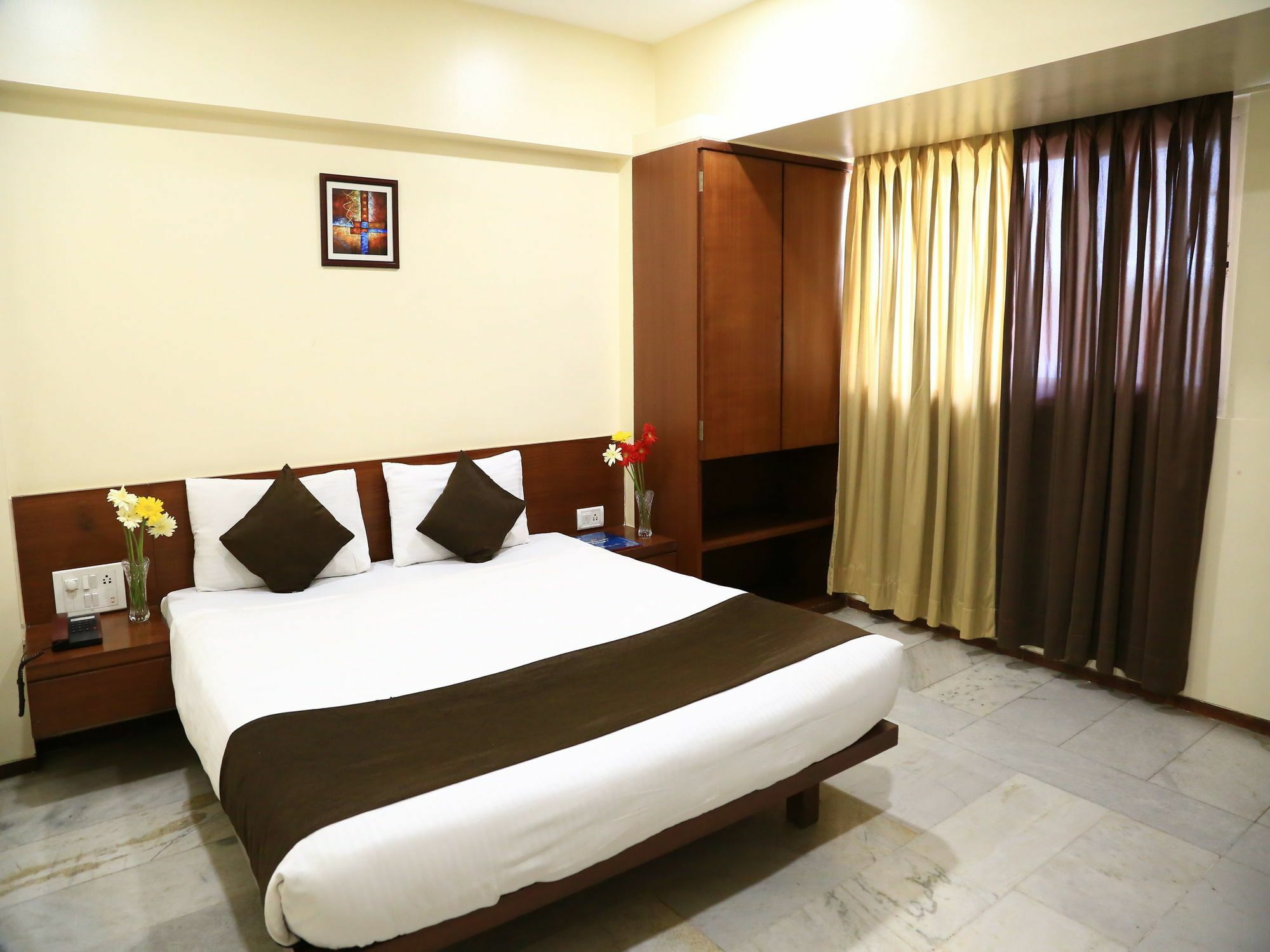 Oyo 13771 Executive Residency Hotel Pune Bagian luar foto
